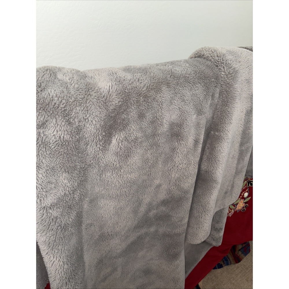 RH Restoration Hardware Faux Fur Throw Blanket Silver‎ gray Luxurious 50x64"
